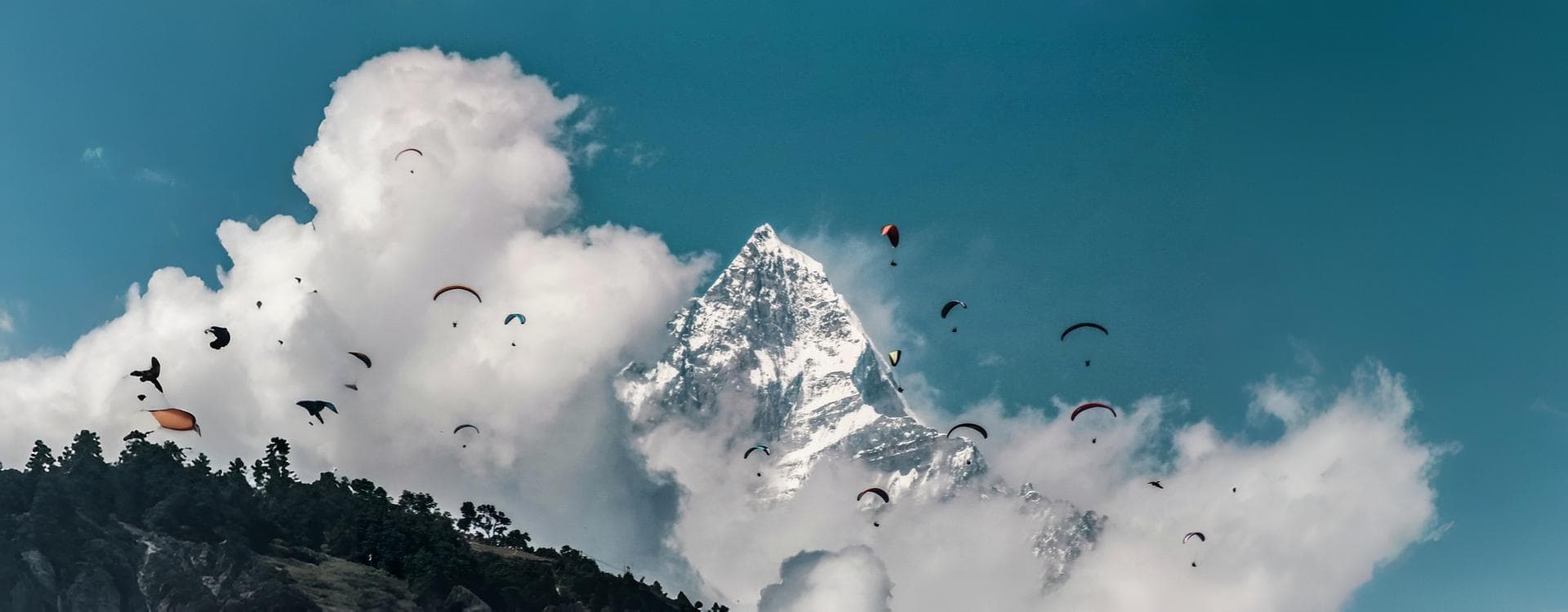 paragliding in nepal